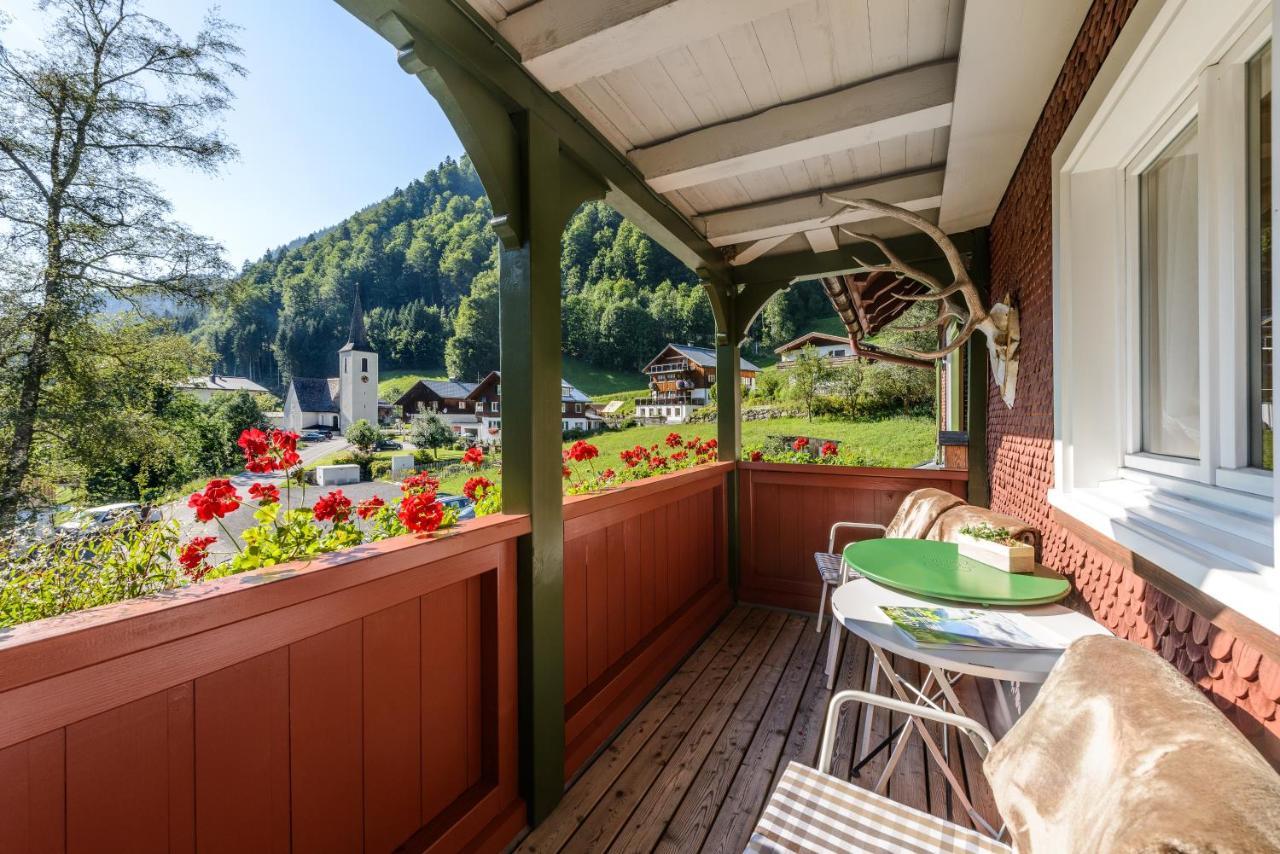 Cafe Pension Zum Jaeger Buchboden Bagian luar foto